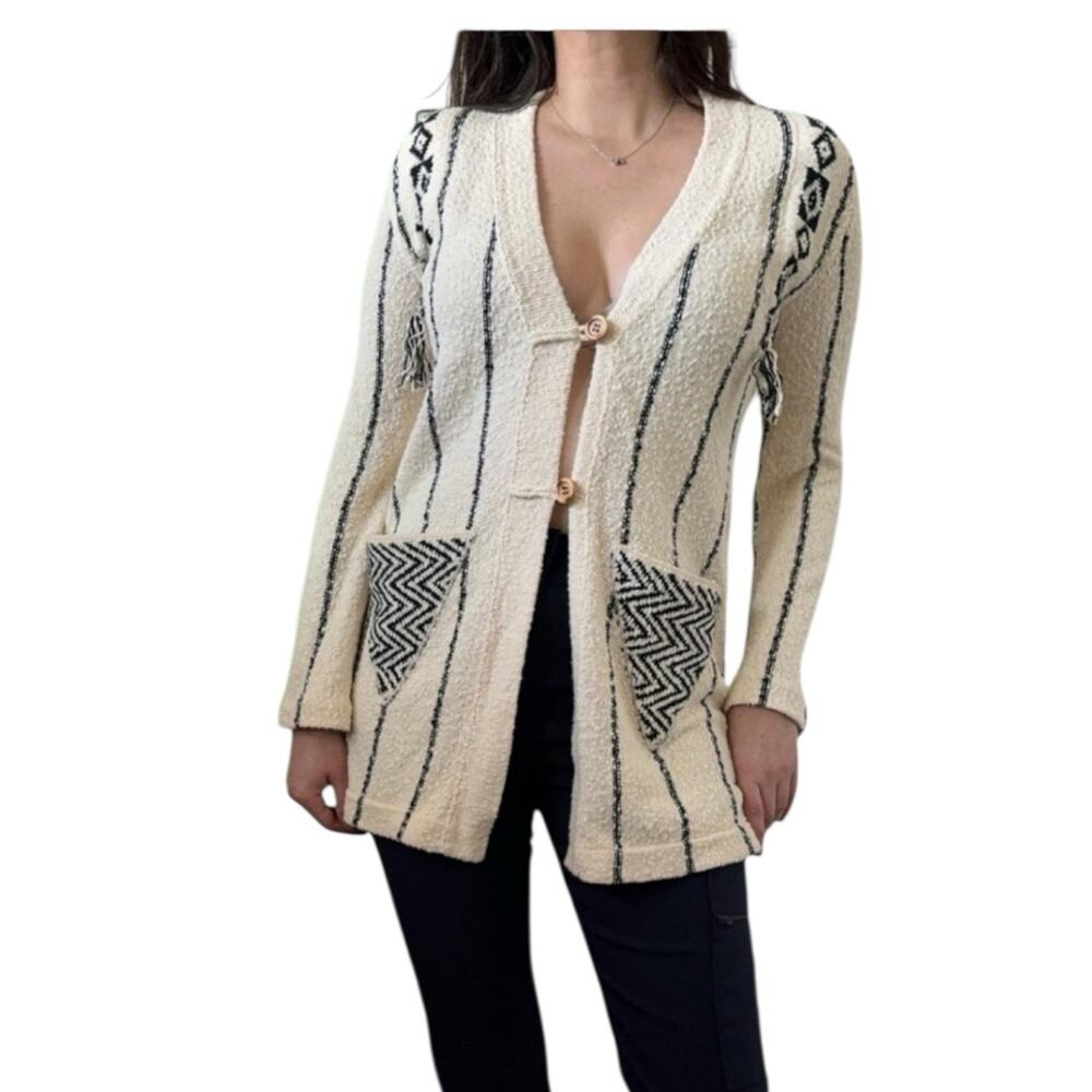Raquel Allegra Aztec Boho Knit with Fringe Detail‎ Cardigan Ivory Size Small